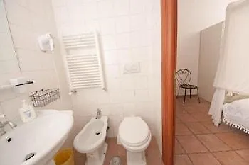 Aenea's לינה וארוחת בוקר 4*